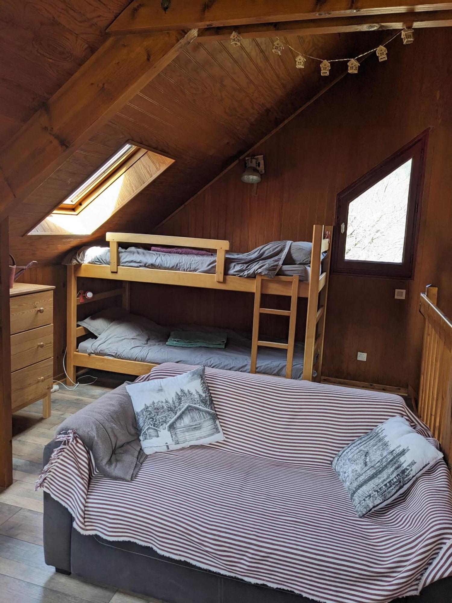 Les Chalets De La Foret D'Issaux Osse-en-Aspe Exterior photo
